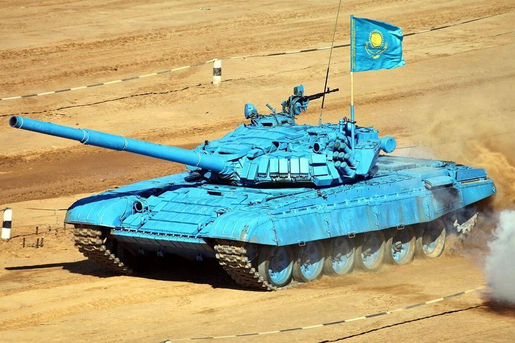 В танковом биатлоне в Алабино посоревнуются Т-72Б и БМП-2