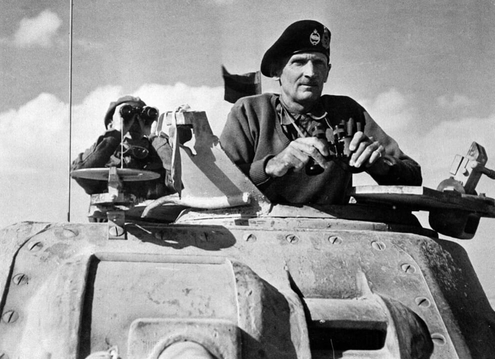 Б. Монтгомери в башне своего командирского танка